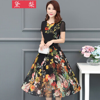 清爽荷葉袖，讓你告別微胖界尷尬