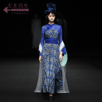氣質(zhì)蕾絲裙，打造優(yōu)雅小仙女