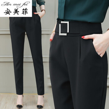 穿高腰休閑褲，時(shí)尚又減齡