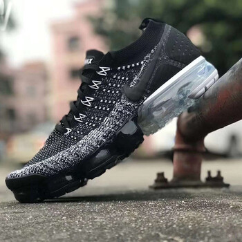 耐克（NIKE）跑步鞋黑白陰陽(yáng)太極942842-016 