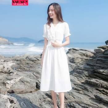 氣質(zhì)吊帶裙，塑造優(yōu)雅女人味