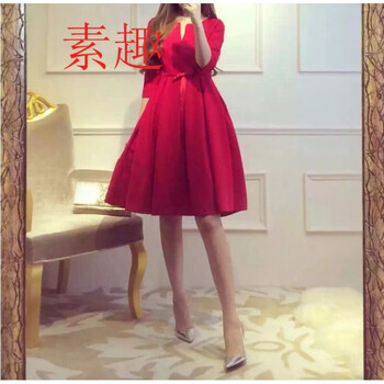 優(yōu)雅連衣裙，打造你的小身材
