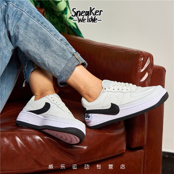 耐克(Nike)板鞋AO1220-102 