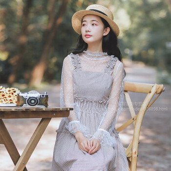 復古吊帶裙，打造甜美女神