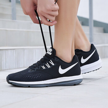 耐克(Nike)跑步鞋經(jīng)典推薦898466-001 