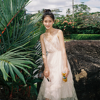義蘭 純色 花邊，蕾絲拼接，蕾絲 連衣裙