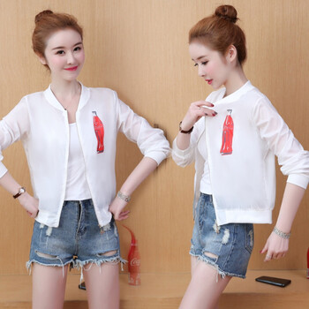 純色外套，微胖妹子的時(shí)尚之選