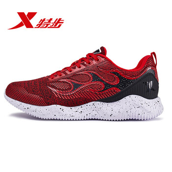 特步（xtep）跑步鞋紅黑 