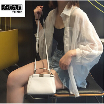 復(fù)古長(zhǎng)袖外套，讓你的少女心