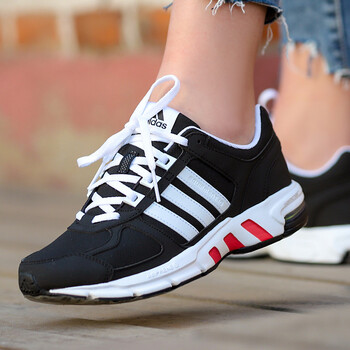 阿迪達斯（Adidas）跑步鞋BB8319 36，37，38.5，38，39，40，36.5
