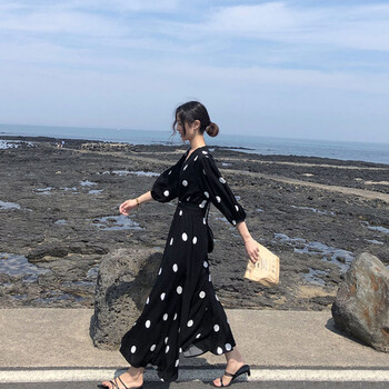 優(yōu)雅風(fēng)，條紋裙讓你仙氣十足