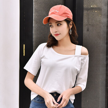 秀衫衫 露肩，立體裁剪 短袖 T恤 女 斜領