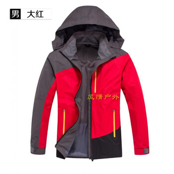 簡約風(fēng)外套，打造優(yōu)雅型男