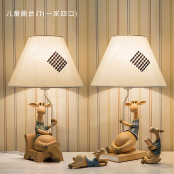 精美玻璃擺件，裝點(diǎn)客廳藝術(shù)感