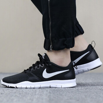 耐克（NIKE）跑步鞋924344-001 35.5