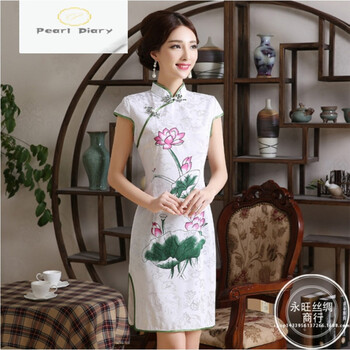 優(yōu)雅條紋連衣裙，穿出氣質(zhì)女人味