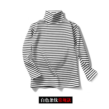 百變造型，小白鞋上演街頭風(fēng)
