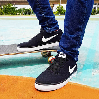 耐克(Nike)板鞋705265-006 