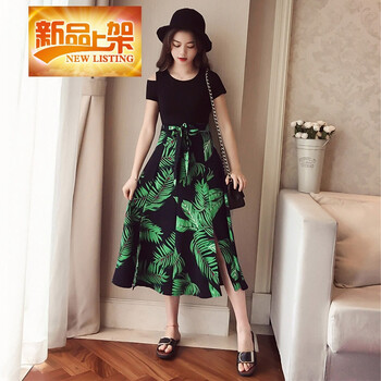 純色荷葉裙，打造優(yōu)雅小仙女范