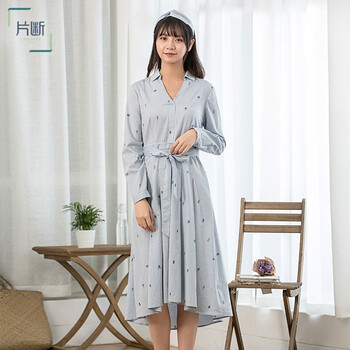 盛夏海邊度假，印花連衣裙來(lái)助力