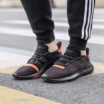阿迪達(dá)斯（Adidas）跑步鞋AQ1189-18冬季 