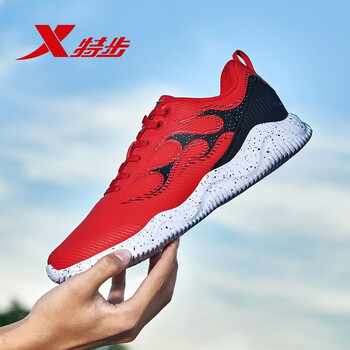 特步（XTEP）跑步鞋紅黑/皮面 42