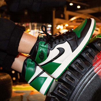 耐克（NIKE）籃球鞋 黑綠腳趾555088-302男款 