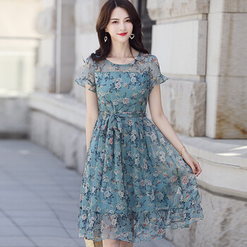 優(yōu)雅印花長裙，打造性感小仙女