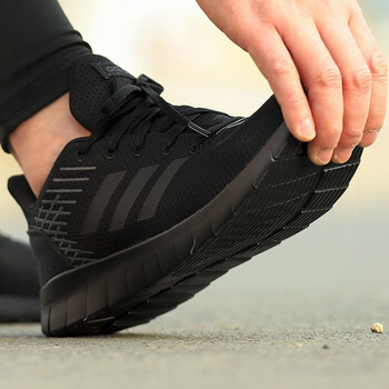 Adidas跑步鞋F(xiàn)36331/黑白/春新款 