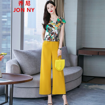 潮感服飾專營(yíng)店