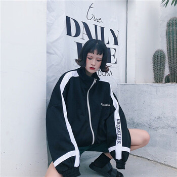 減齡牛仔外套，穿出青春活力的你