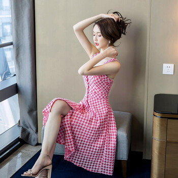 減齡小白連衣裙，打造優(yōu)雅女神