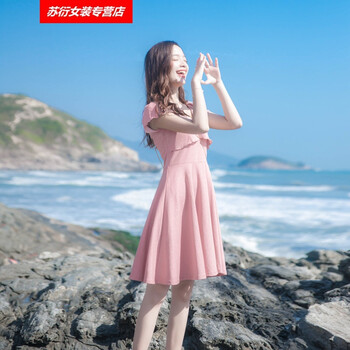 氣質(zhì)蕾絲裙，打造性感小蠻腰