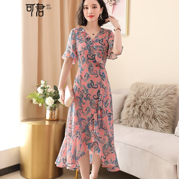 圓領(lǐng)上衣，打造性感小仙女