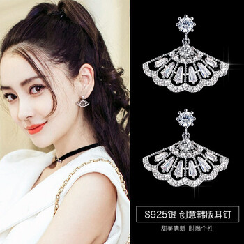 時(shí)尚流蘇耳飾，讓你的少女心