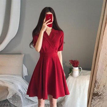 百搭荷葉裙，讓你賺足回頭率