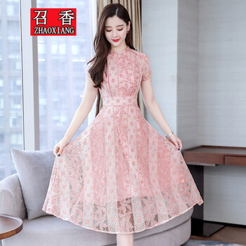 純色長裙，塑造優(yōu)雅女人味