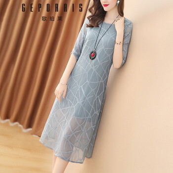 簡(jiǎn)約風(fēng)長(cháng)裙，打造優(yōu)雅女神的氣質(zhì)