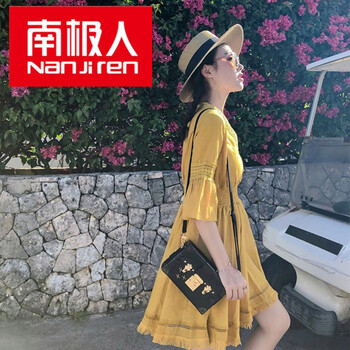 喇叭袖連衣裙，穿出甜美小仙女