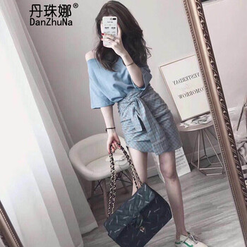 丹珠娜（DanZhuNa） 純色 不對(duì)稱(chēng)，拼接，不規(guī)則 連衣裙