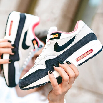 耐克（NIKE）跑步鞋319986-116 