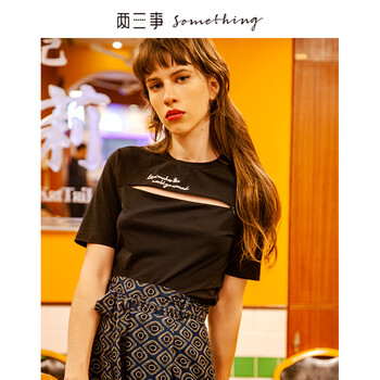 兩三事 繡花，刺繡，拉鏈 短袖 T恤 女 圓領(lǐng)