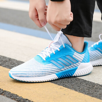 阿迪達斯（Adidas）跑步鞋藍白B75874 41