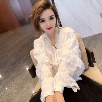 修身牛仔襯衫，微胖妹子的好選擇