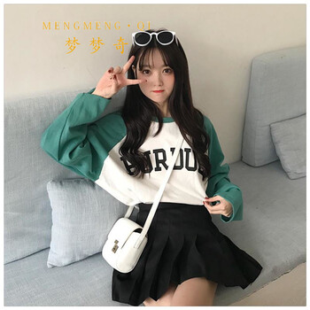 草綠色t恤女長(zhǎng)袖