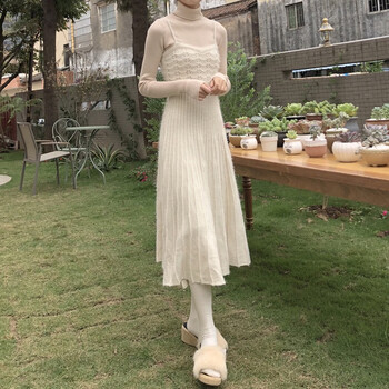 性感露肩裙，微胖女神的小心機(jī)