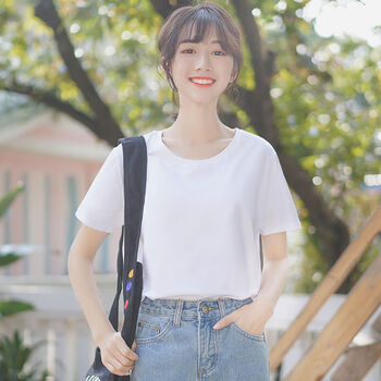性感露肩裙，打造浪漫小仙女