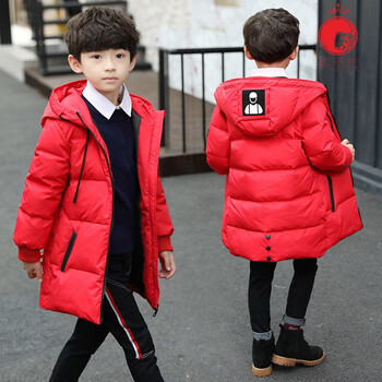 長(zhǎng)款羽絨服中童