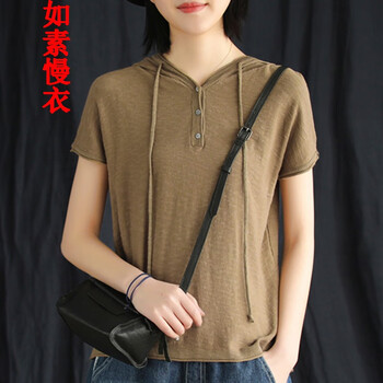 純色連衣裙，打造復(fù)古文藝青年