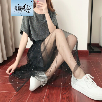 簡(jiǎn)約圓領(lǐng)連衣裙，打造優(yōu)雅女神